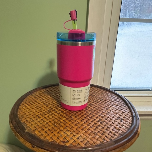 Stanley 20oz Neon Pink Reverb - Picture 3 of 6